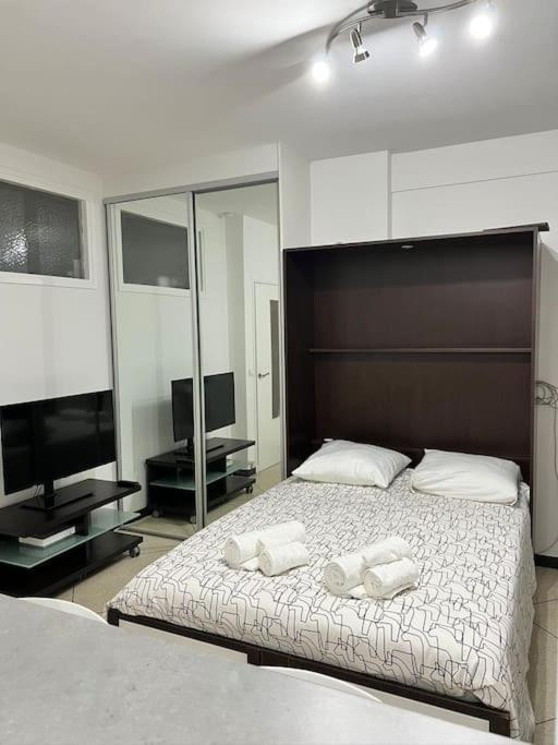 Nice Sejour Detente Studio Lumineux Balcon Cuisine Equipee Wifi Dış mekan fotoğraf