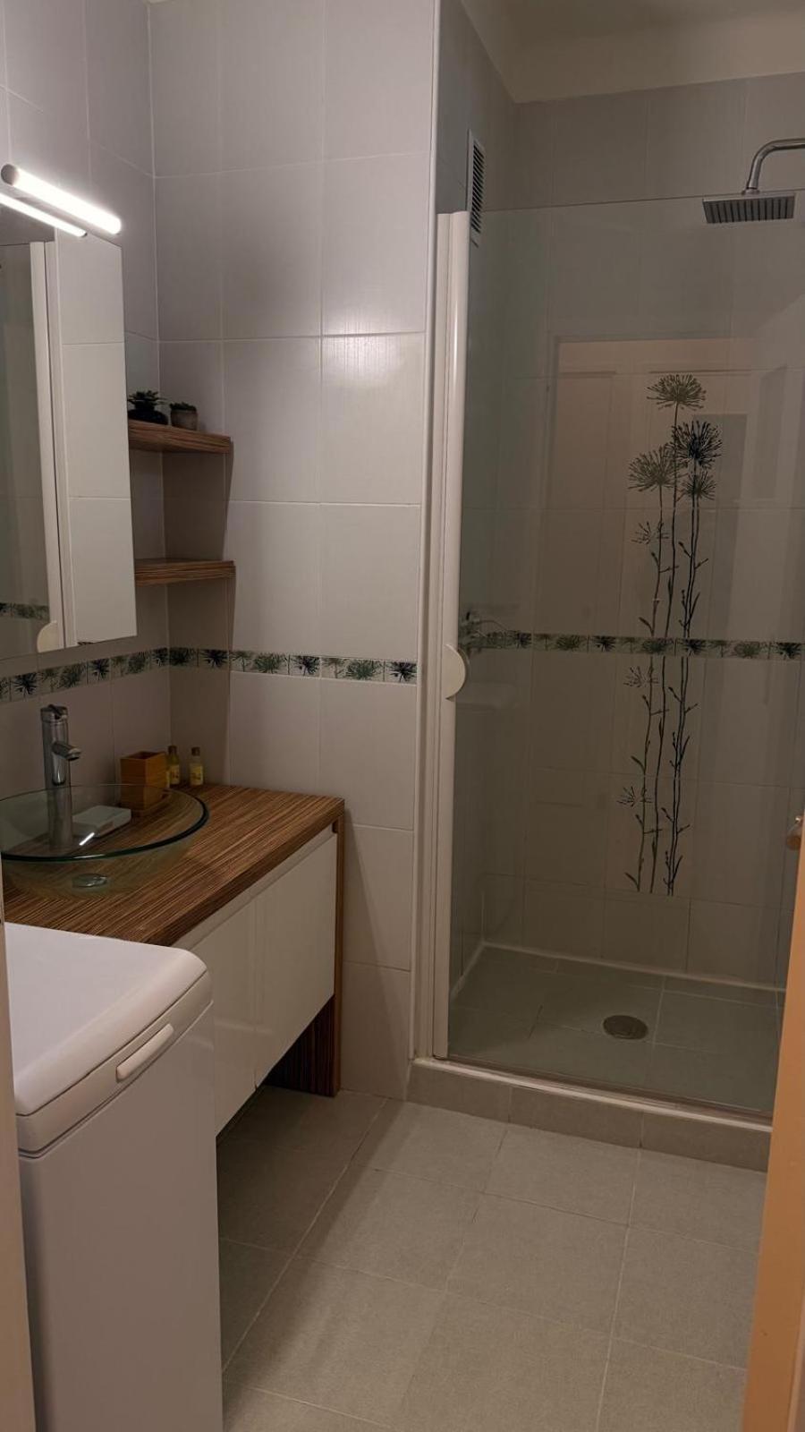 Nice Sejour Detente Studio Lumineux Balcon Cuisine Equipee Wifi Dış mekan fotoğraf